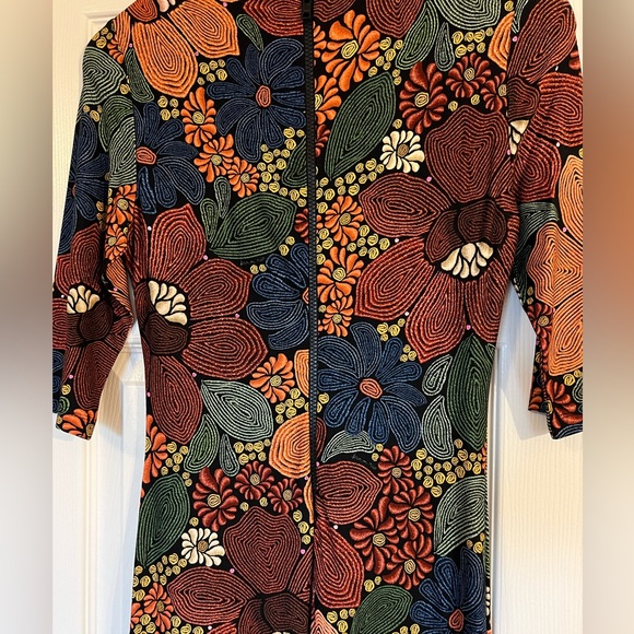 NEW Farm Rio Stitched Flowers Midi Dress size Small - Picture 9 of 12